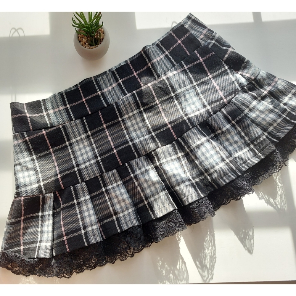 Mini skirt, kilt